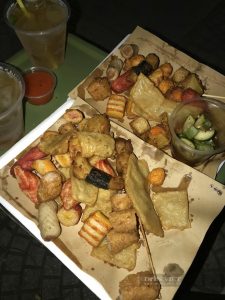 Rùng mình với món ăn bày bán nhan nhản ở vỉa hè, giá cả rất được lòng học  sinh, sinh viên