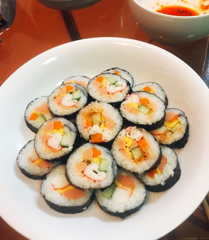 5 Món ăn vặt từ thanh cua siêu ngon dễ làm cho quán 7 Cách Làm Món Kimbap Thanh Cua của Trân - Cookpad