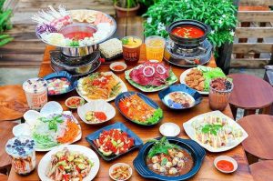 Khám phá 25 quán ăn vặt Huế có gì ngon, níu chân du khách